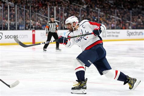odds ovechkin pass gretzky|Ovechkin passes Gretzky for most 40.